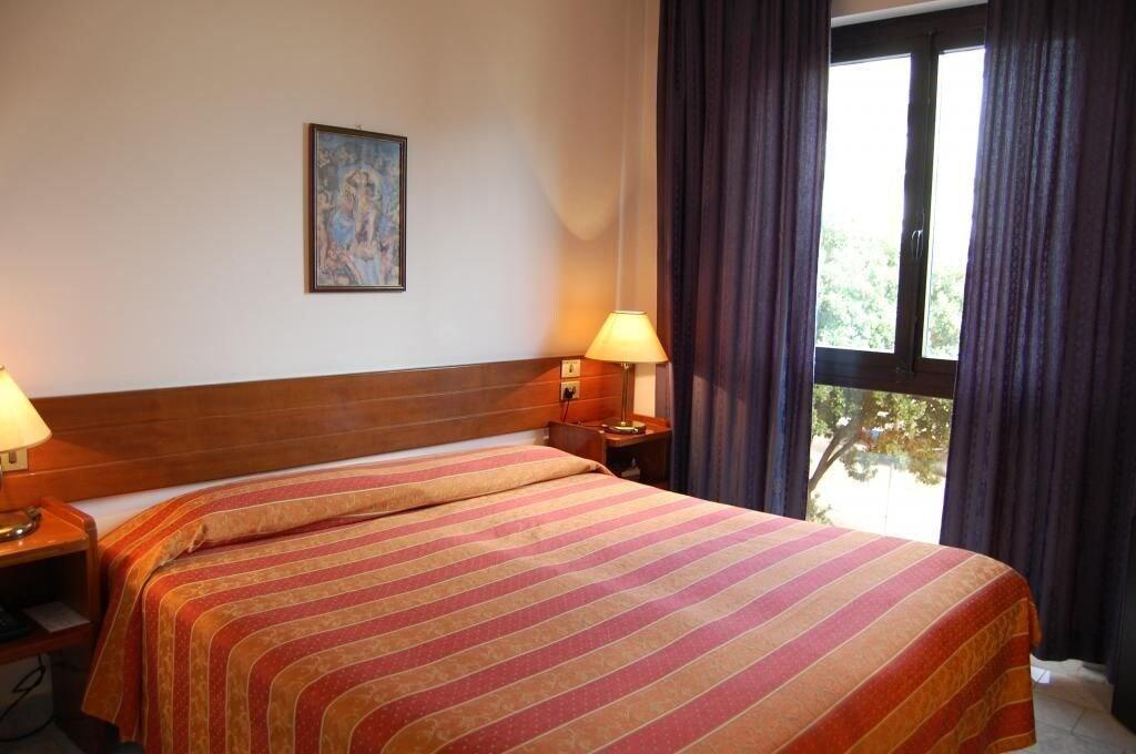 Hotel Albatros Calenzano Bagian luar foto