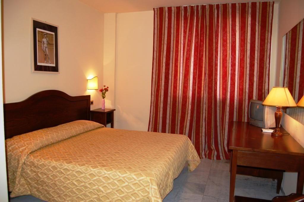 Hotel Albatros Calenzano Bagian luar foto