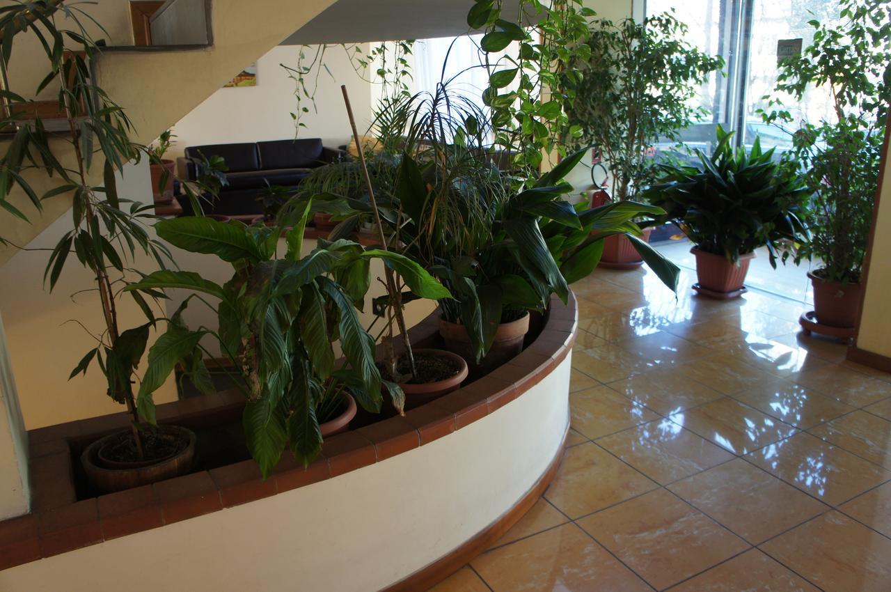 Hotel Albatros Calenzano Bagian luar foto