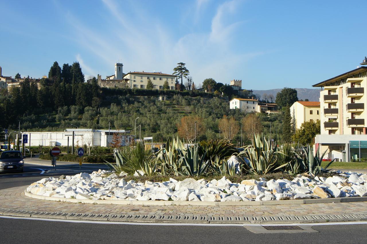 Hotel Albatros Calenzano Bagian luar foto