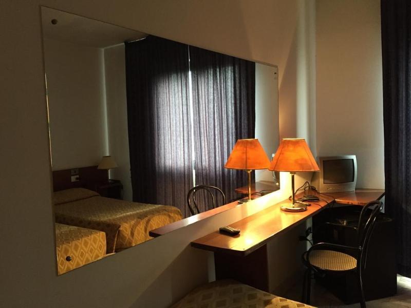 Hotel Albatros Calenzano Bagian luar foto