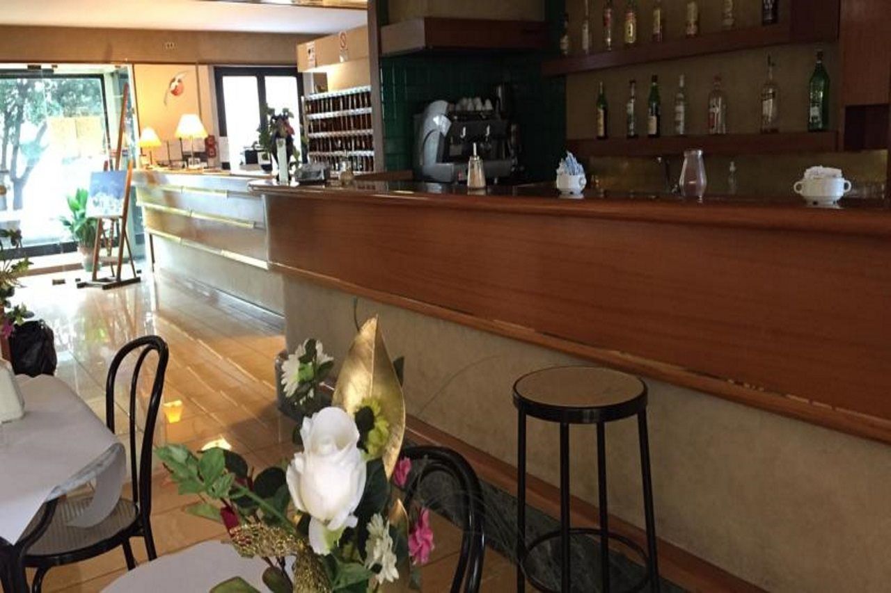 Hotel Albatros Calenzano Bagian luar foto